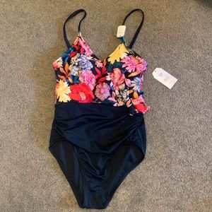 NWT, NBW! Time&Tru one piece bathing suit solid black bottom, flowered top